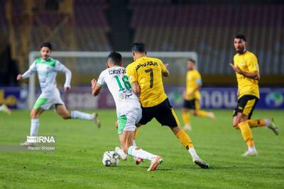  خیز طلایی پوشان برای بازپس‌گیری صدر