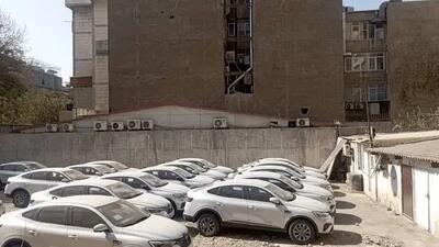 کشف انبار مشکوک خودروی خارجی وسط تهران