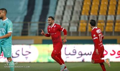 پاس علیپور با ارزش‌تر بود یا چیپ اورونوف؟ پرسپولیس با کاندیدای «گل ماه» صدرنشین شد!