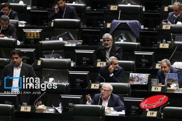  فراکسیون مستقلین سکوت کرد، راه برای فشار تندروها هموار شد - کلبه سرگرمی