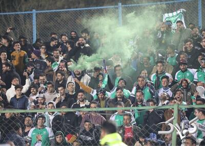 استقبال شبانه هواداران از تیم خیبر در فرودگاه + ویدئو - مجله اینترنتی کولاک