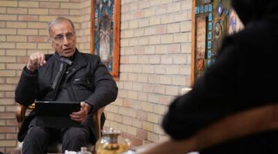 خطری که امروز جامعه سیاسی ایران را تهدید می‌کند، دوقطبی شدن است - مردم سالاری آنلاین