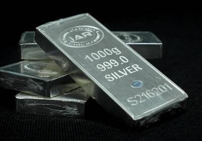 قیمت نقره برای نخستین بار از مرز ۶۰ دلار عبور کرد