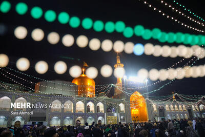  حرم امام رضا(ع) در شب میلاد حضرت فاطمه زهرا(س)