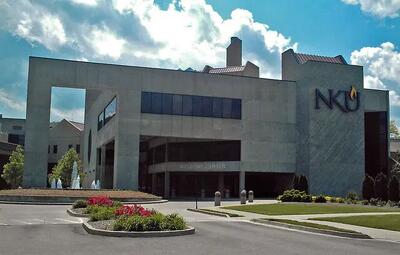 تیراندازی در دانشگاه کنتاکی