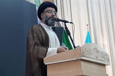 ویدیو / امام‌جمعه پیشوا: کل نهاده‌های دامی کشور، عمدتاً توسط یک فرد وارد می‌شد؛ الان وزیر کشاورزی جلوی این آدم ایستاده است