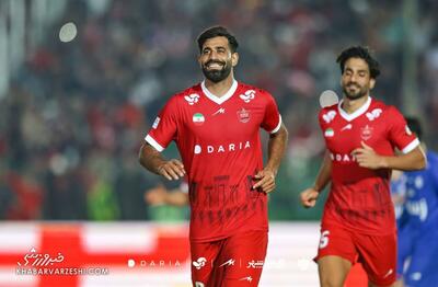 صحنه‌ای خاص از جشن پرسپولیسی‌ها؛ کنعانی و پورعلی‌گنجی خبرساز شدند +عکس - پارس فوتبال