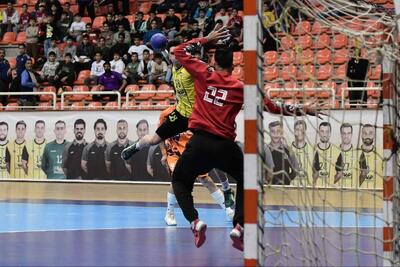 لیگ برتر هندبال مردان| نبرد جذاب استقلال و سپاهان در کازرون/ هیجان در بالای جدول به اوج می‌رسد - پارس فوتبال