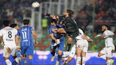 توقف استقلال مقابل ملوان/ آبی پوشان از صدر جدول دور شدند + فیلم - پارس فوتبال