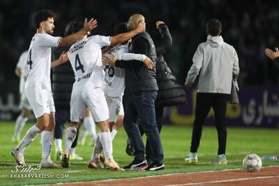 ویدیو| سوپرگل ملوان به استقلال/ ضربه تماشایی علی‌نژاد و ناکامی آدان - پارس فوتبال