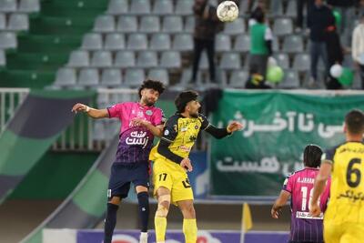 تساوی فجرسپاسی مقابل چادرملو و آلومینیوم برابر سپاهان در پایان نیمه اول - پارس فوتبال