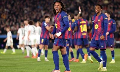 خلاصه بازی بارسلونا 2 آینتراخت فرانکفورت 1/ انتقام بلوگرانا با گل های مدافع فرانسوی - پارس فوتبال