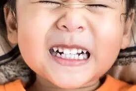  دندان‌قروچه در خواب نشانه چیست؟