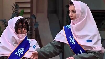  فیلم/ شعرخوانی نوستالژی رویا میرعلمی با آهنگ گروه آریا که همه رو نقش بر زمین کرد!/ هندی بازی نعیمه نظام دوست وسط برنامه