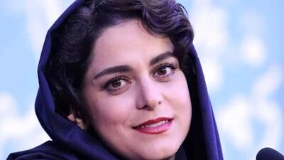  تصاویری از غزل شاکری و همسرش با یک ژست عاشقانه