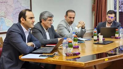 دعوت بی‌پاسخ تامین اجتماعی در نشست بیمه اجباری رانندگان پلتفرمی