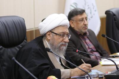 آملی لاریجانی: مسئولین باید از جلسات با دانشجویان بهره‌برداری کنند و به مشکلات و دغدغه‌های آن‌ها گوش دهند + فیلم