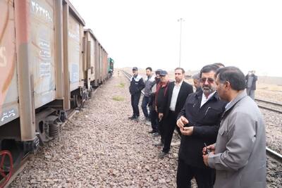  آغاز صادرات ریلی سیمان قم از ایستگاه سواریان به بندر کاسپین