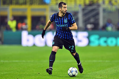 مخیتاریان: نه لیورپول شایسته پیروزی بود، نه اینتر؛ اگر این صحنه پنالتی باشد، تمامی برخوردها در محوطه پنالتی هستند