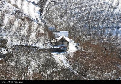 روستاهای لرستان در محاصره برف/ از سیل تا ریزش کوه/ خاطره تلخ سیل 98 دوباره زنده شد - تسنیم