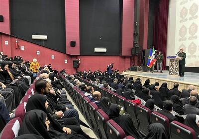  سینما آزادی کرمانشاه در سوگ و افتخار/ اکران مستند «وعده صادق 2»  تصاویر - تسنیم