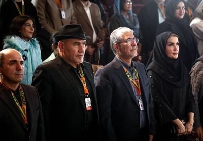 افتتاحیه جشنواره سینما حقیقت با عطر مادرانه/ حمیدی مقدم: به ایران ادای دین کردیم - تسنیم