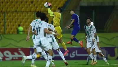 گلر استقلالی با کلین‌شیت مقابل استقلال