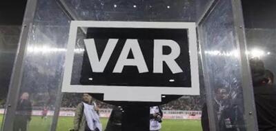  اشتباه داوری با VAR جنجال آفرید! / فدراسیون فوتبال با حاشیه‌سازی ضعف‌هایش را پنهان می‌کند / واکنش‌ها و تحلیل‌ها منتشر شد! | اندیشه قرن