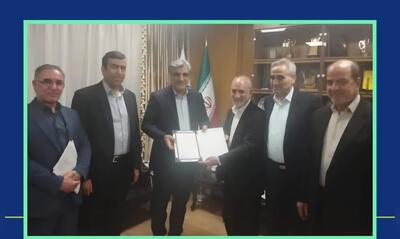 دیدار رییس کانون بازنشستگان استان مرکزی با مدیر عامل تامین اجتماعی