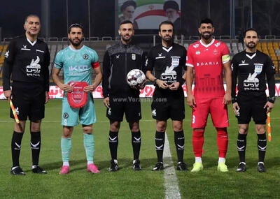 اتفاق مشکوک در اتاق VAR بازی پرسپولیس - پیکان!