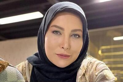  نگاه روز |نمایی از لبخند (فریبا نادری)عروس حشمت فردوس 📸