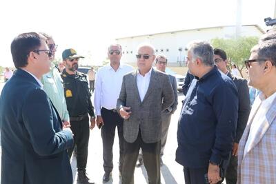  بازدید استاندار هرمزگان از نیروگاه برق بنگلان جاسک