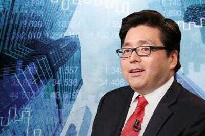 تام لی مسیر صعودی وال‌استریت را ترسیم کرد؛ هدف ۷۷۰۰ واحدی برای S P 500 در سال ۲۰۲۶