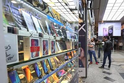 خرید موبایل‌های دست‌دوم اوج گرفت/ فروش موبایل نو از چرخه فروش خارج شد؟