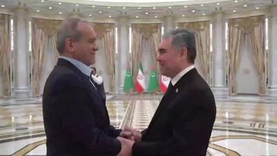  استقبال از پزشکیان در بدو ورود به ترکمنستان + فیلم
