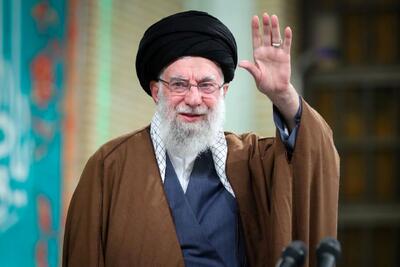 رهبر انقلاب: ملت ایران امروز درگیر یک جنگ گسترده تبلیغاتی و رسانه‌ای است/ هدف امروز دشمن تغییر و تصرف در دل‌ها و فکرها و مغزهاست