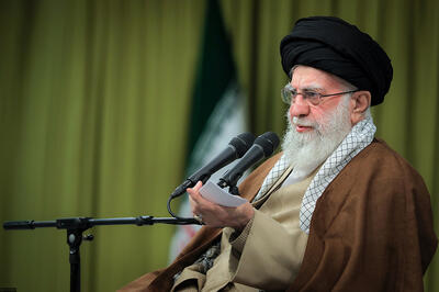  رهبر انقلاب: ملت ایران با تاب‌آوری برای اسلام آبرو درست می‌کند