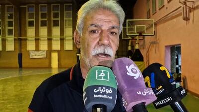 مرتضی فنونی زاده: دربی با آن عظمت را با 8 هزار نفر برگزار می‌کنید؟