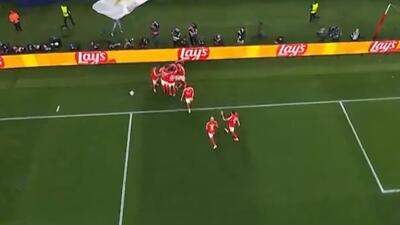 گل اول بنفیکا به ناپولی (ریوس)