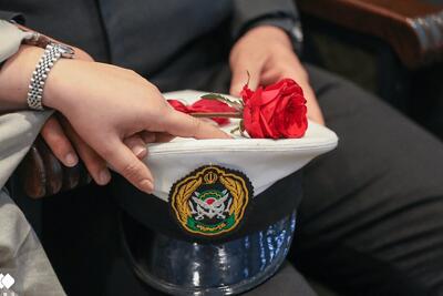  تصاویر دیدنی از جشن ازدواج با لباس فرم و در حضور فرمانده