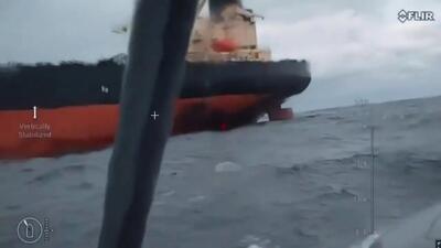 صحنه های عجیب از لحظه حمله پهپادها به نفتکش روسیه + ویدیو