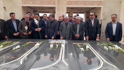  وزیر صمت وارد کاشان شد