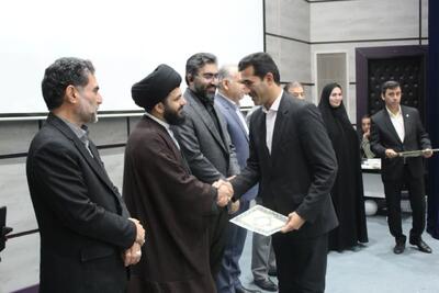  مدیرکل میراث فرهنگی لرستان پژوهشگر برتر شد