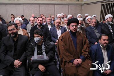 فرزند شهید نصرالله و سقاب اصفهانی و پسرش مهمان رهبر انقلاب بودند +عکس - مجله اینترنتی کولاک