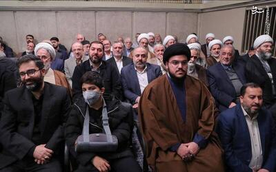 عکس/ حضور فرزند شهید نصرالله در دیدار مداحان با رهبر انقلاب