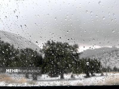  فیلم/ بارش برف پاییزی در برخی از مناطق کوهستانی کاشان