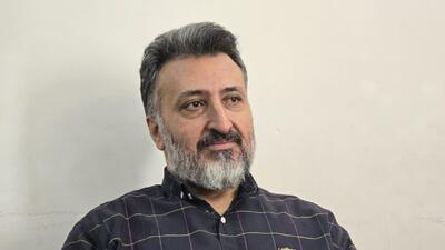 شاه‌سنگی که پس از زلزله بالای سر امامزاده می‌ایستد؛ «شاه‌سنگ» منتشر شد