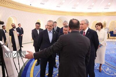 بازدید پزشکیان از نمایشگاه اسناد تاریخی ایران درباره آسیای مرکزی، منطقه عمومی سیردریا و خانات قزاق