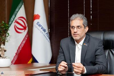 سروک آذر وارد فاز دوم توسعه میدان نفتی آذر شد/ استخراج ۱۷۷ میلیون بشکه نفت از میدان مشترک با عراق