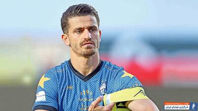 سکوت وریا غفوری در میکسدزون ورزشگاه شهرقدس پس از دیدار با ملوان